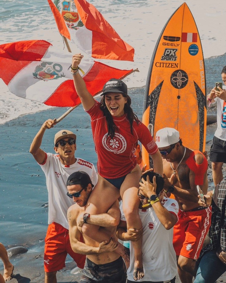 Orgullo peruano: Vania Torres se corona campeona mundial de surf en El Salvador