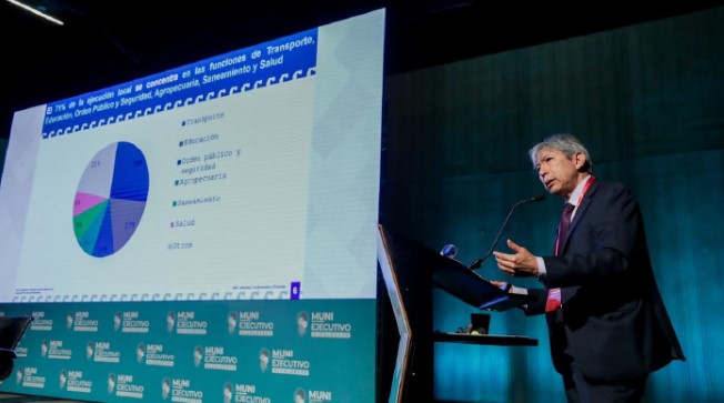 Inversión pública alcanzará S/66 mil millones en 2025, según proyecciones del MEF